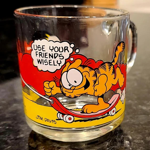 Vintage 1978 Garfield & Odie Collectors Glass Mugs - Set of 2 - Picture 2 of 14